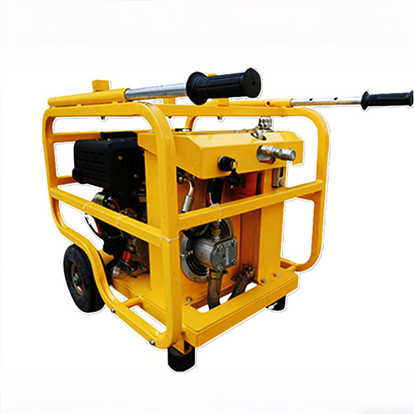 Push hand hydraulic power station