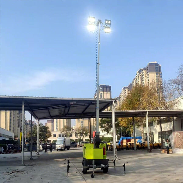 Trailer hand-lifting mobile lighting tower