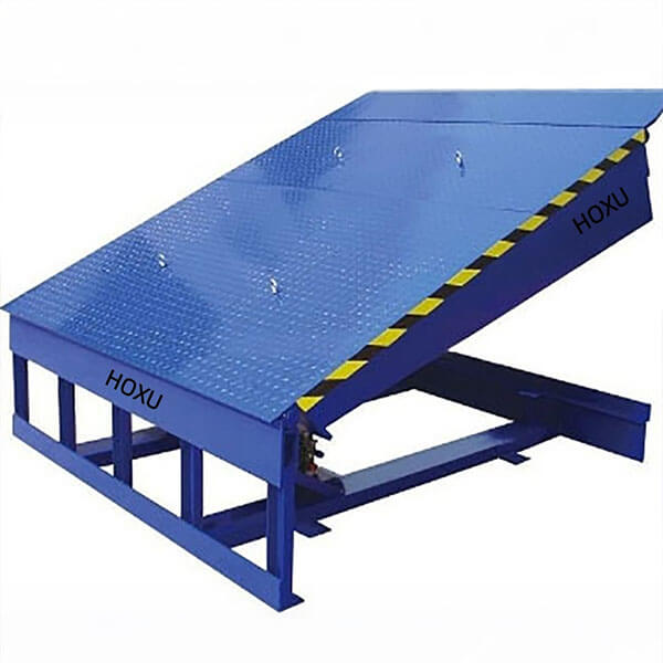 Fixed boarding ramp