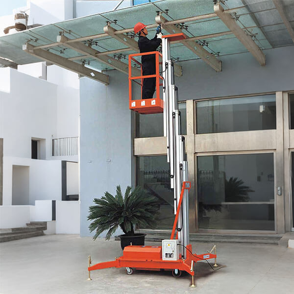 Single mast aerial work platform