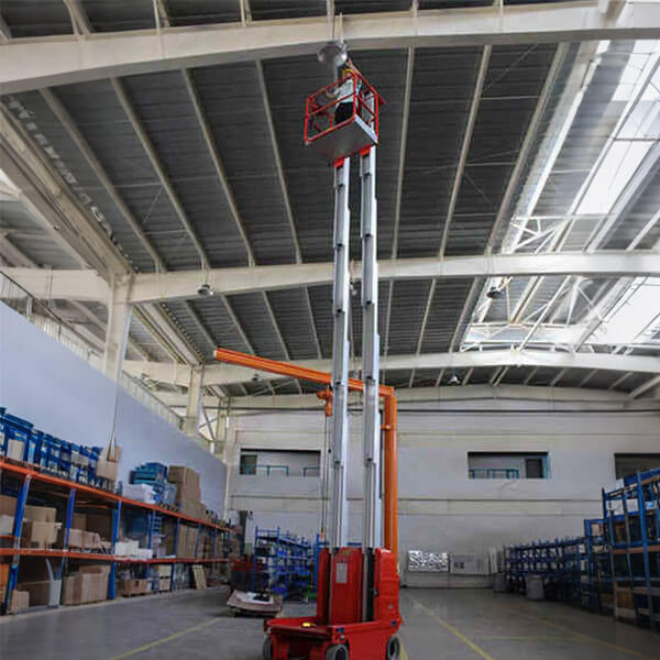 Self-propelled aerial work platform