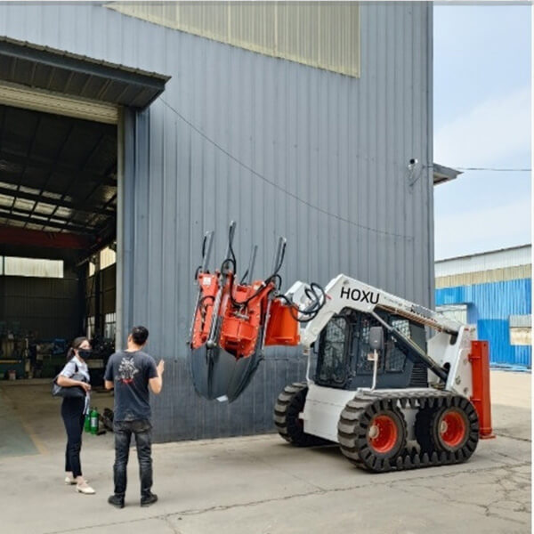 Four-flap tree transplanter/Tree spade