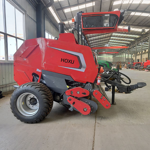 Round straw baler