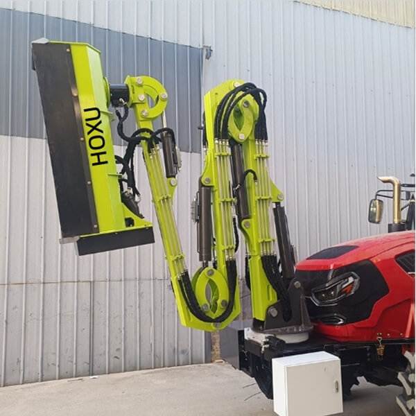 Ride-on hedge trimmer