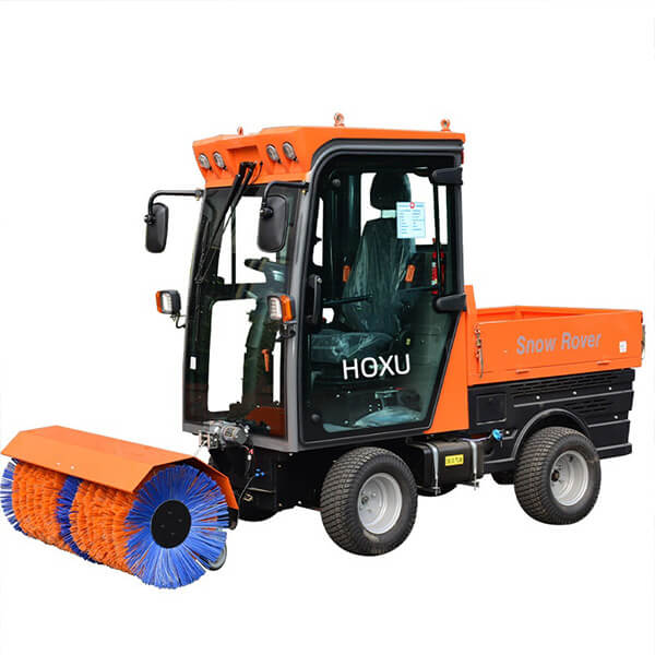 4-Wheel drive ride-on snow sweeper