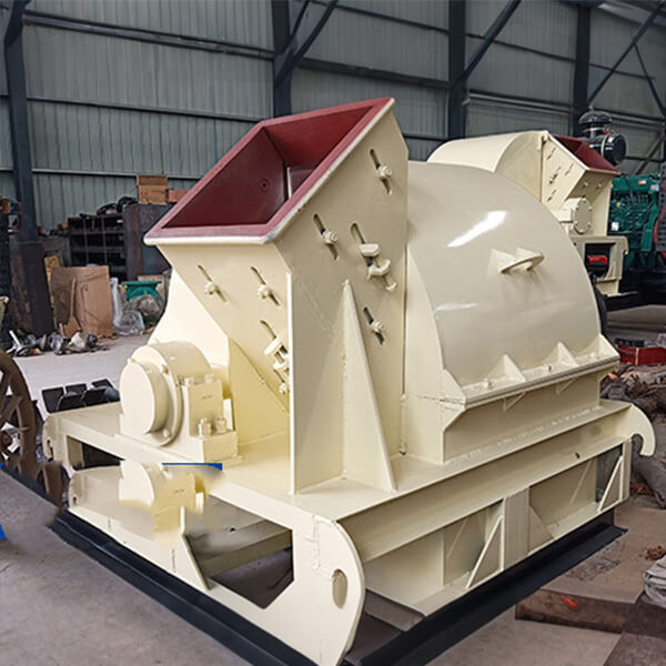 Wood chip shredder